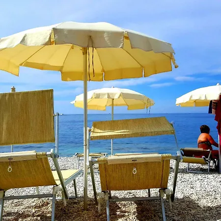 Loft Vista Mare Elba Apartmán *